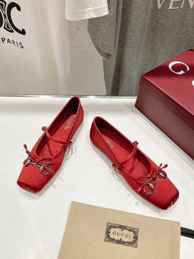 Gucci Flat Shoes